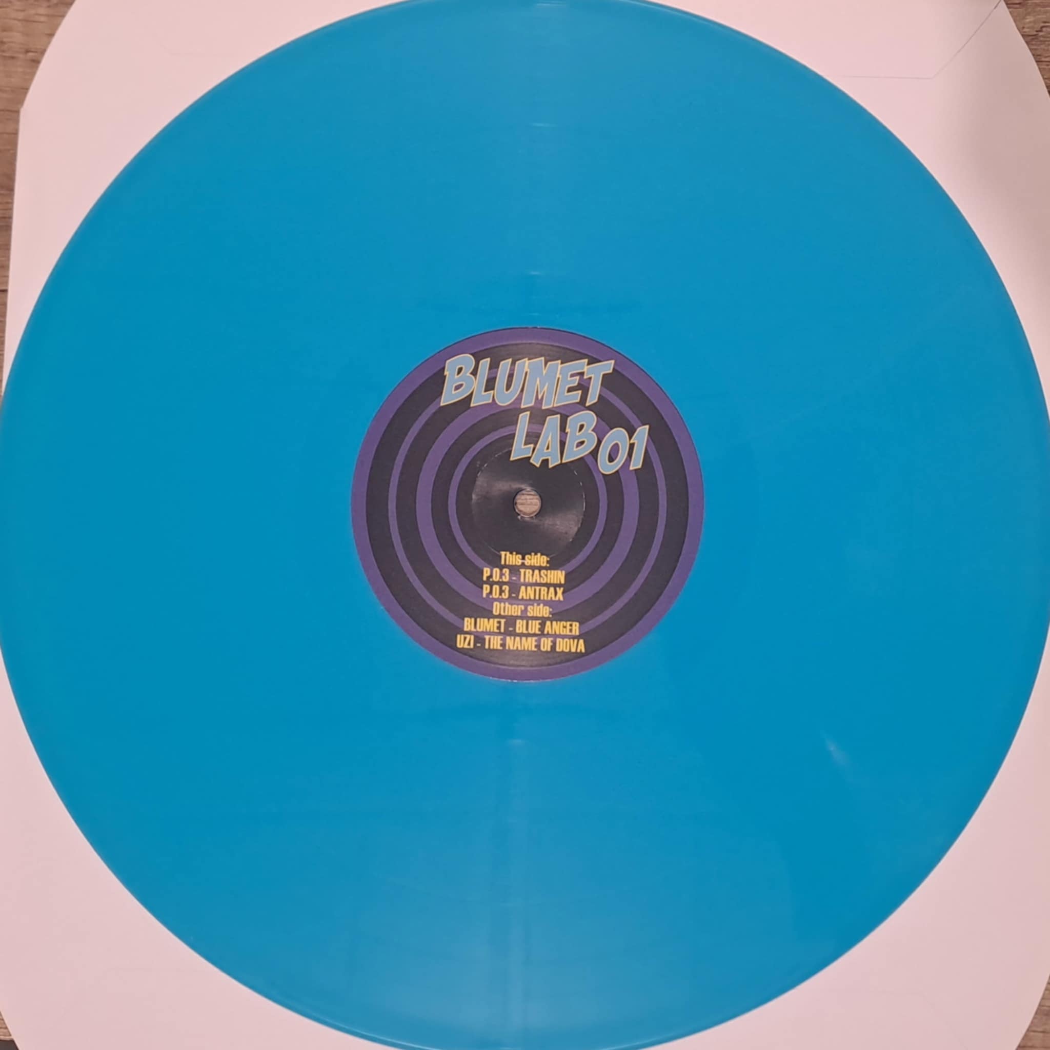 Blumet Lab 001 (sans pochette) - vinyle freetekno